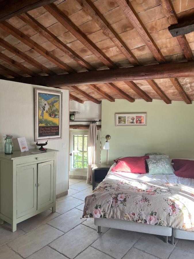 Mas Lou Parpaioun Bed and Breakfast Crestet Eksteriør billede